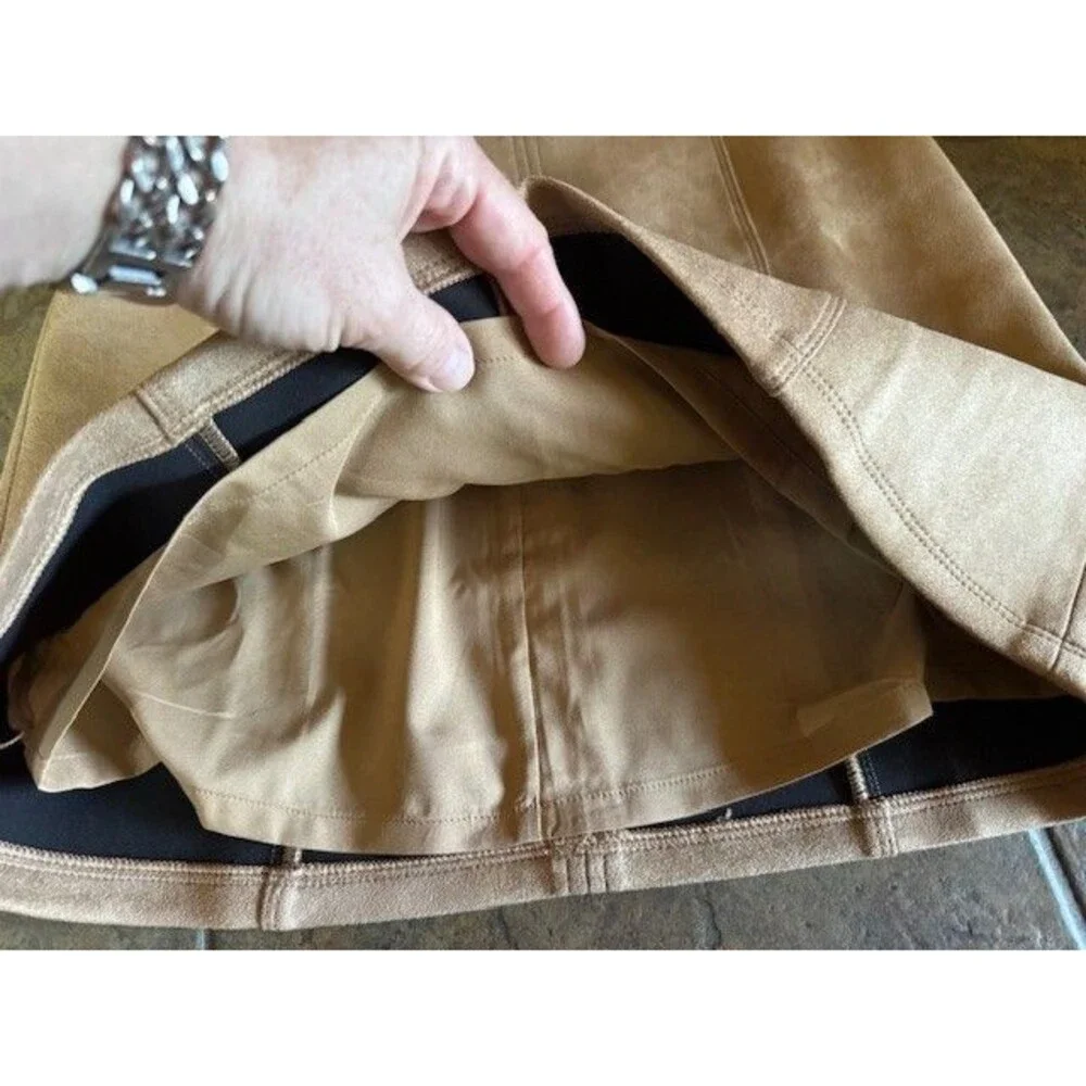 White House Black Market Womens Camel Tan Brown Faux Suede Mini Skirt Size 2 EUC
